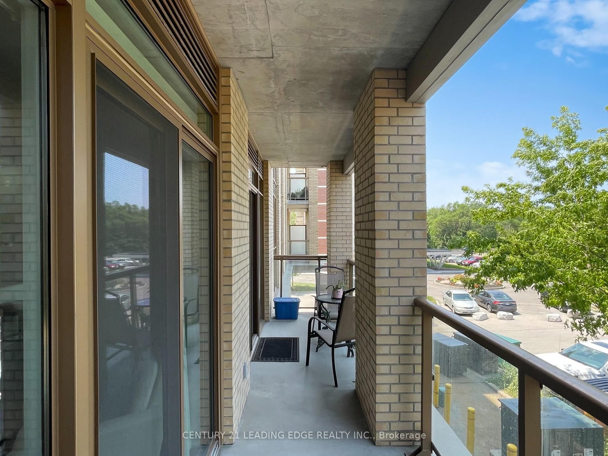 68 Main Street N 232