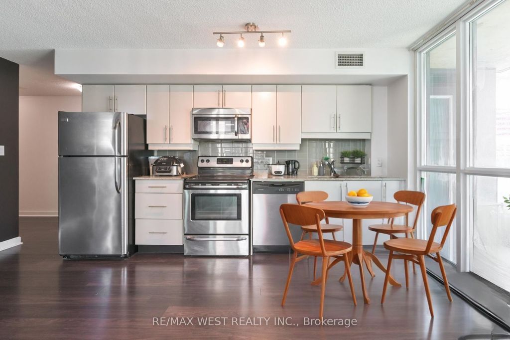 Photo of 33 Bay Street #1504, Toronto, ON M5J 2Z3 (MLS # C12373840)