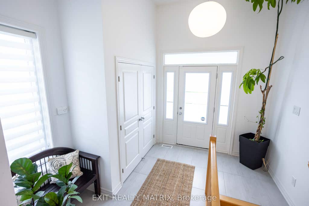 Photo of 865 Cologne Street, Russell, ON K0A 1W0 (MLS # X13502312)