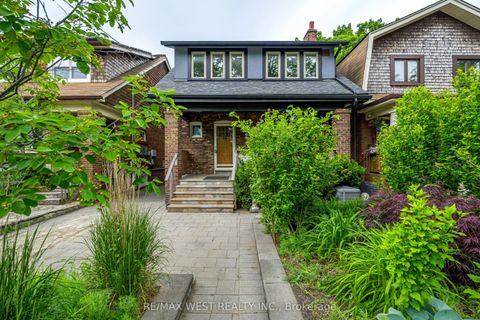 38 Beck Avenue Toronto ON M4C 4L5