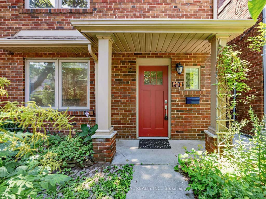 Photo of 246 Ellis Avenue, Toronto, ON M6S 2X2 (MLS # W13622026)