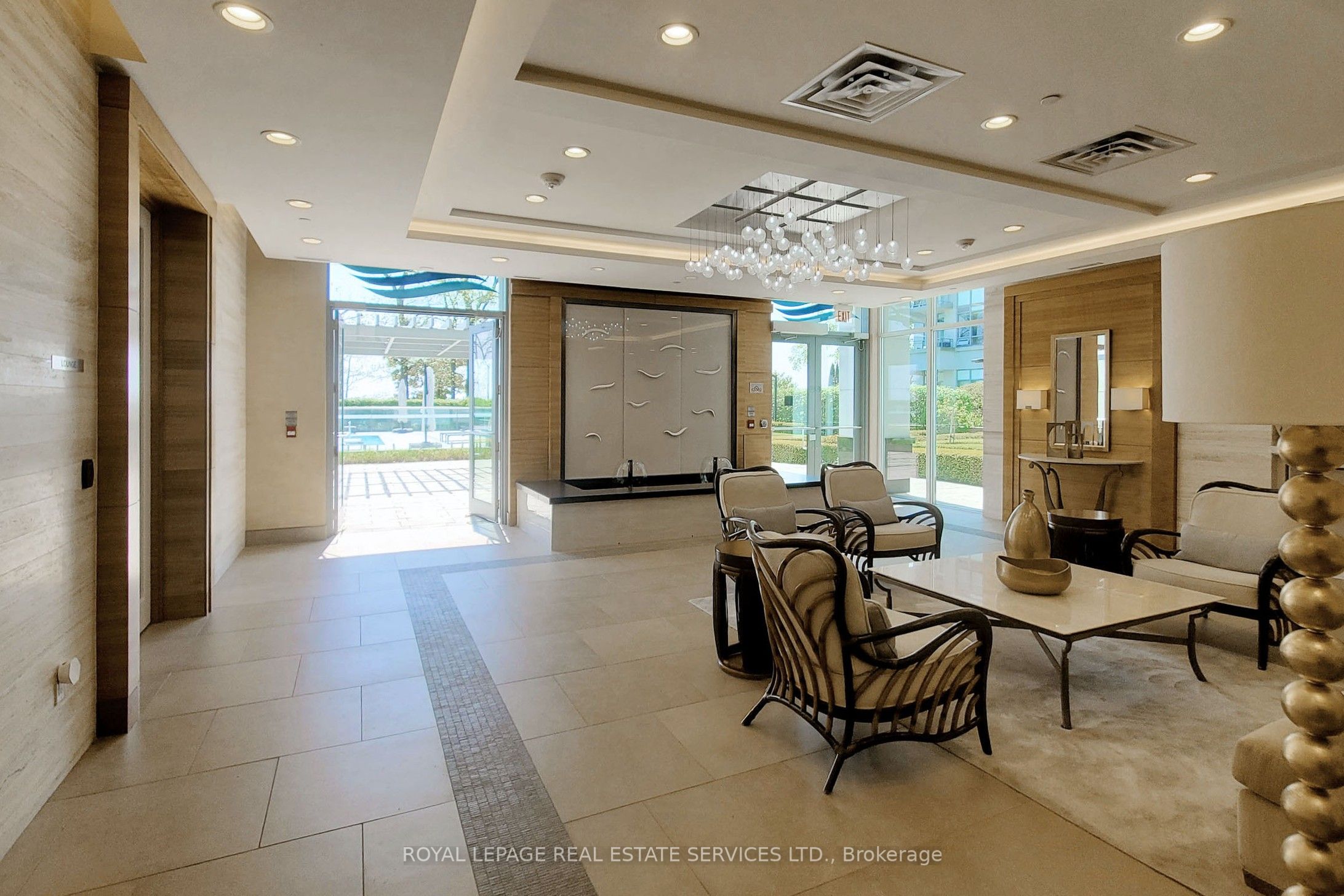 3500 Lakeshore Road W 417