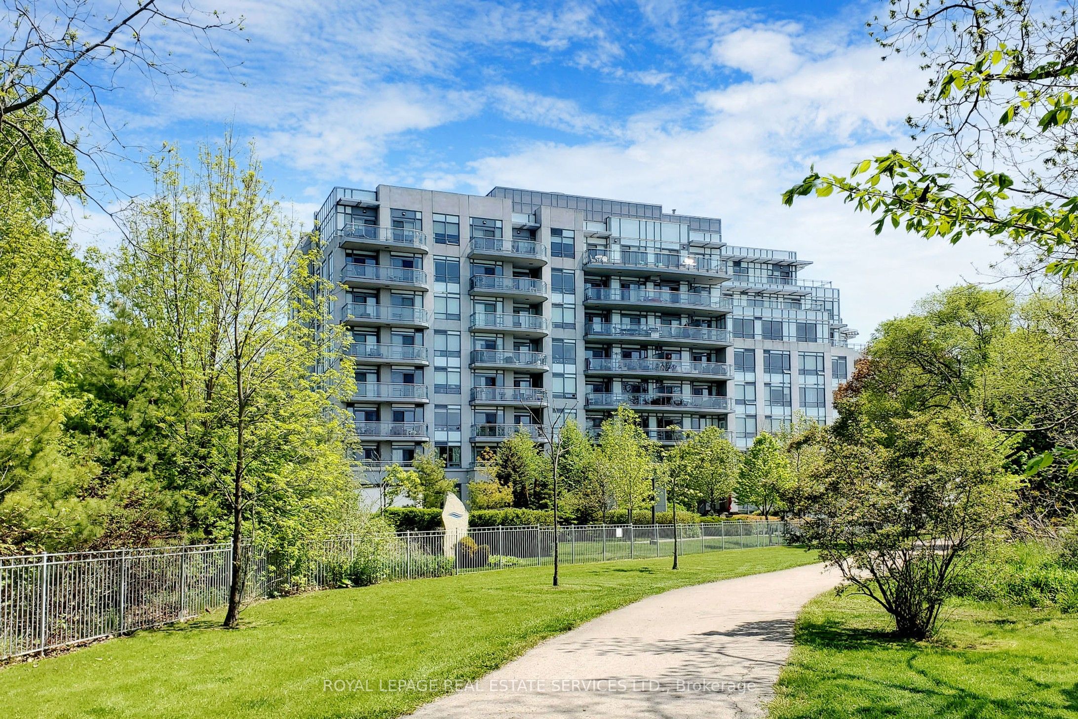 3500 Lakeshore Road W 417