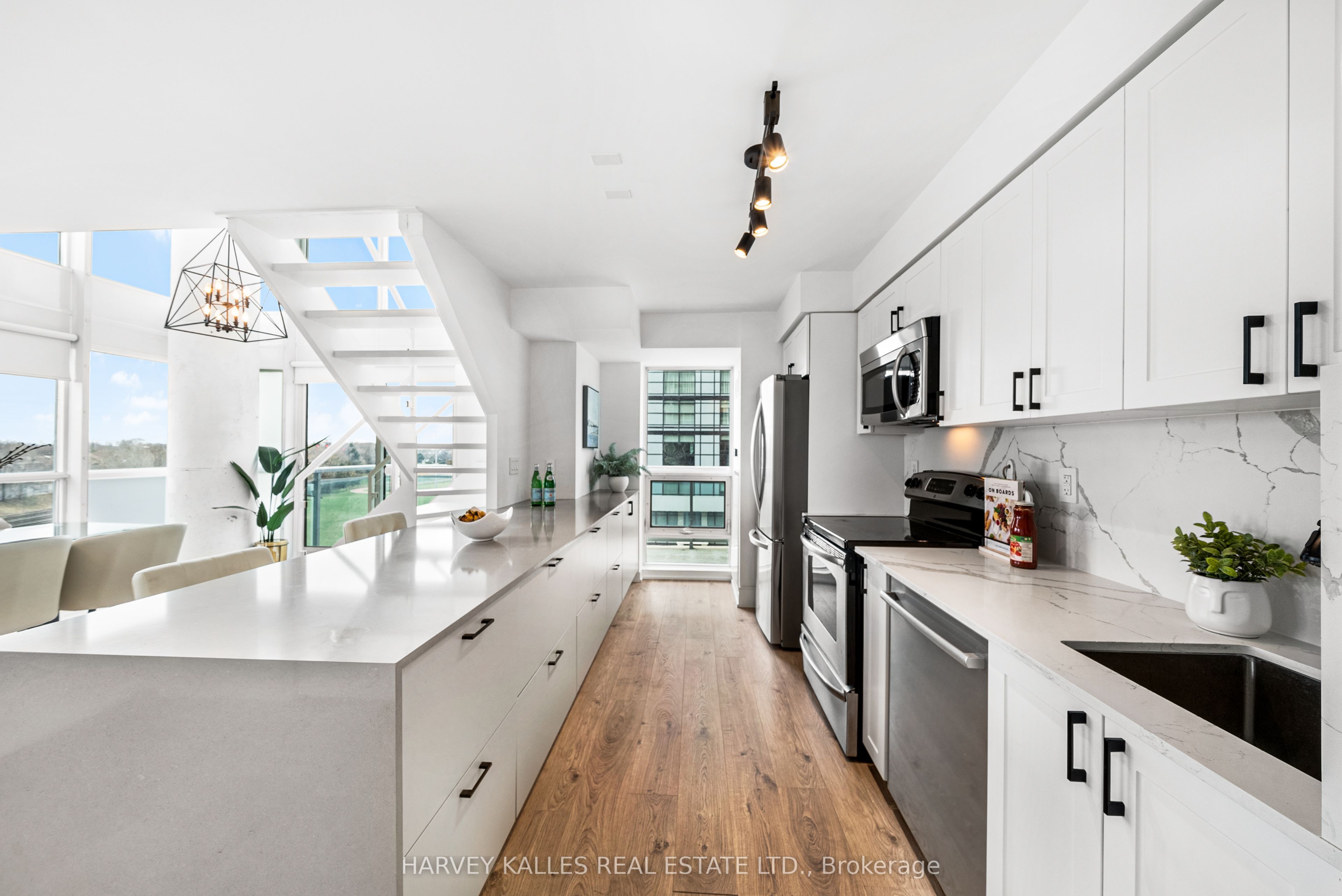 155 LEGION Road N 505