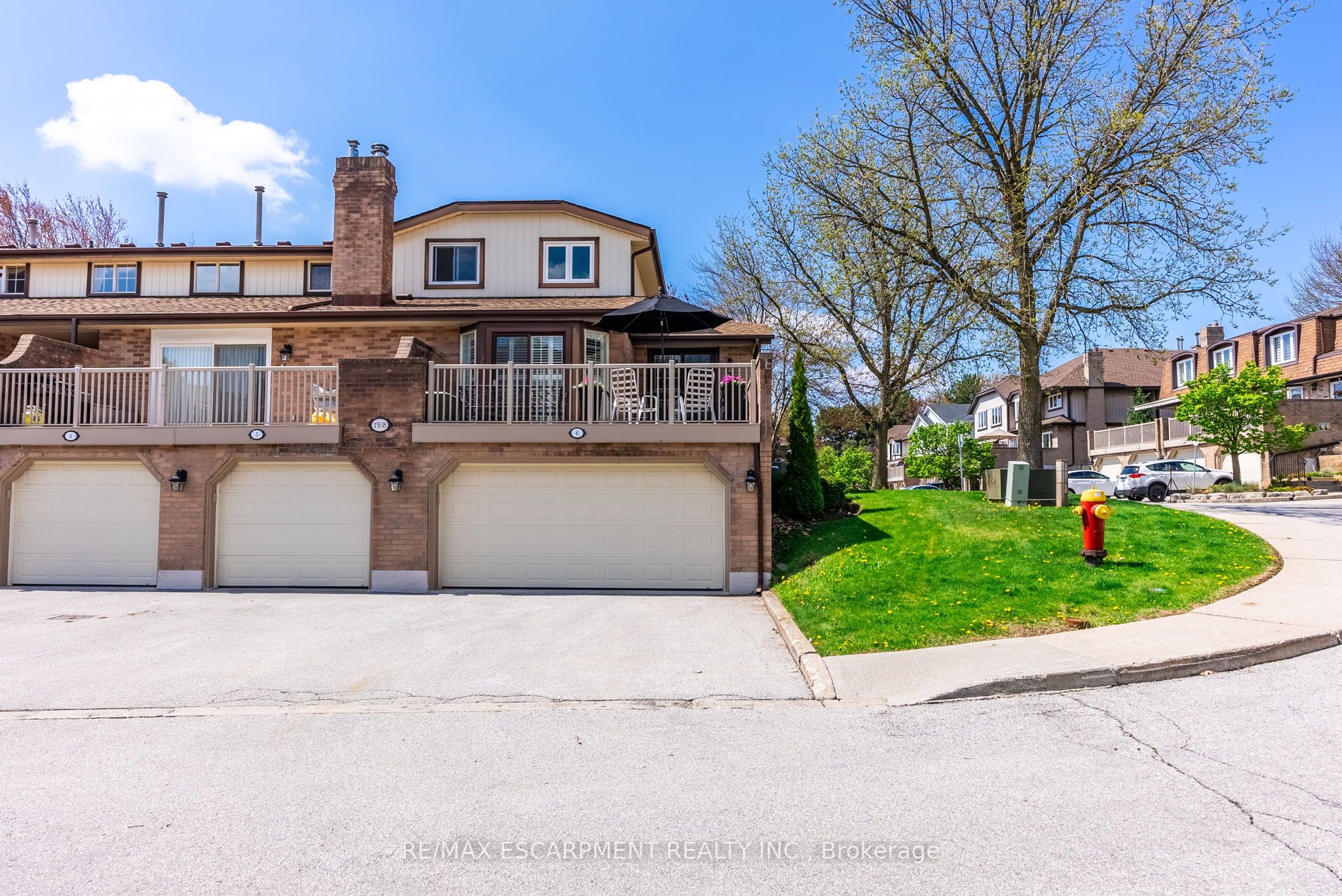 1508 Upper Middle Road 6