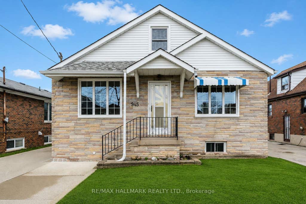 Photo of 945 Glencairn Avenue, Toronto, ON M6B 2A6 (MLS # W13061764)