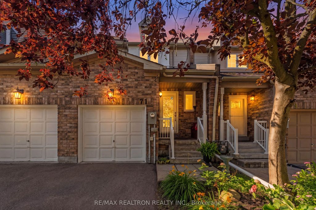 Photo of 71 Ochalski Road, Aurora, ON L4G 7J3 (MLS # N13546856)
