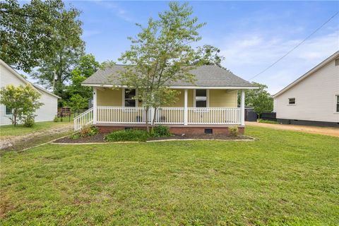 Homes For Rent - 16 Saco Street<br/> Greenville, SC 29611