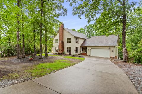 Photo of 310 Fernwood Drive, Salem, SC 29676 (MLS # 20300191)