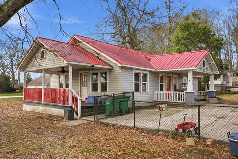 Photo of 108 Boggs Drive, Townville, SC 29689 (MLS # 20297513)