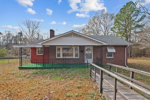 Photo of 105 Barron Street, Union, SC 29379 (MLS # 20295856)