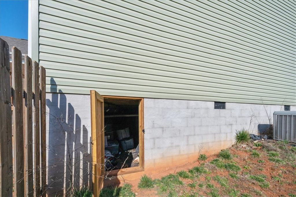 listing image 30