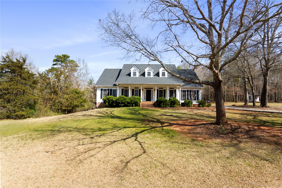 305 Valley View Drive, Seneca, South Carolina image 1