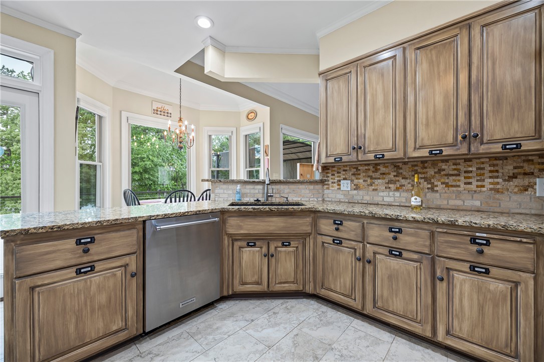 501 Capri Point Pt, Lavonia, Georgia image 17