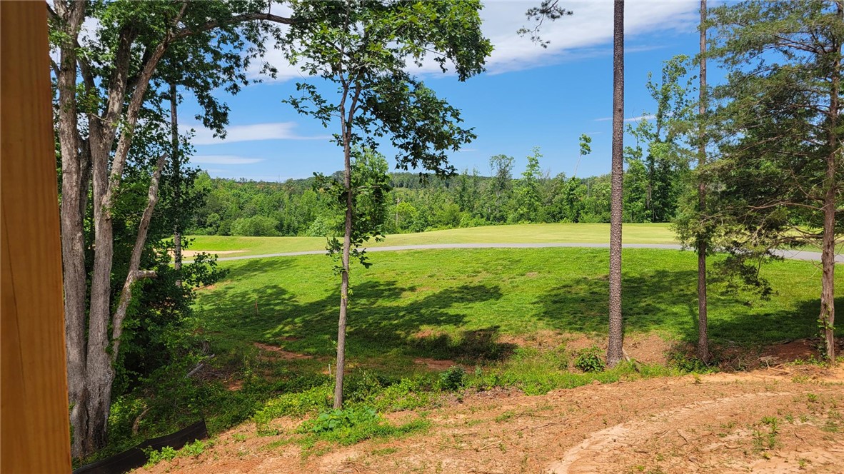 3004 Boulders Drive, Seneca, South Carolina image 2