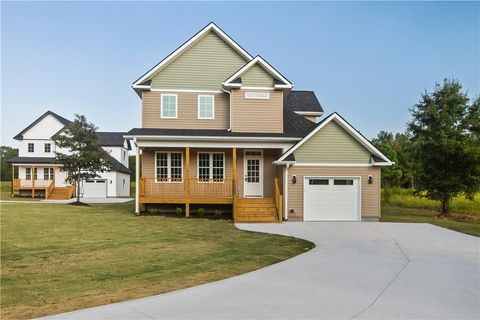 Homes For Sale - 307 Tribble Street<br/> Honea Path, SC 29654