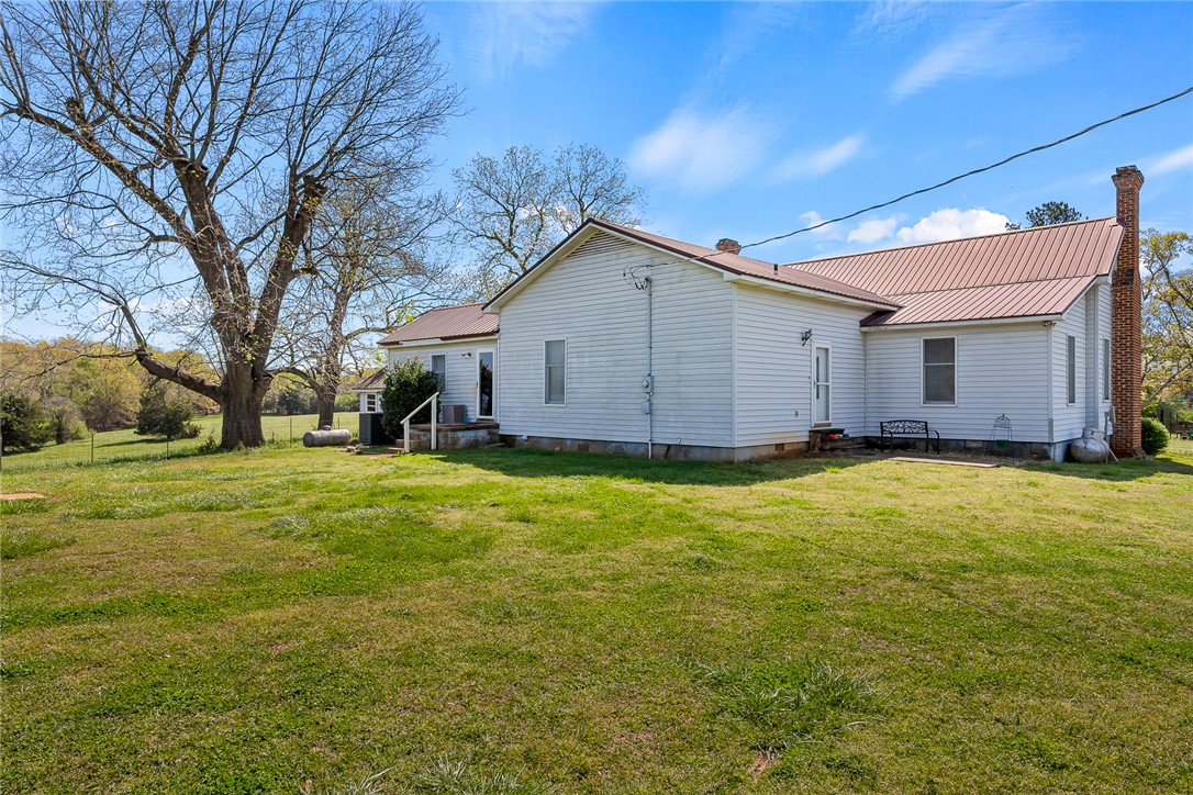 Honea Path, South Carolina, 29654, United States, 3 Bedrooms Bedrooms, ,2 BathroomsBathrooms,Residential,Active,2033407