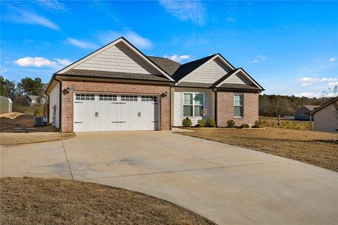 Photo of 213 Boggs Road, Belton, SC 29627 (MLS # 20296341)