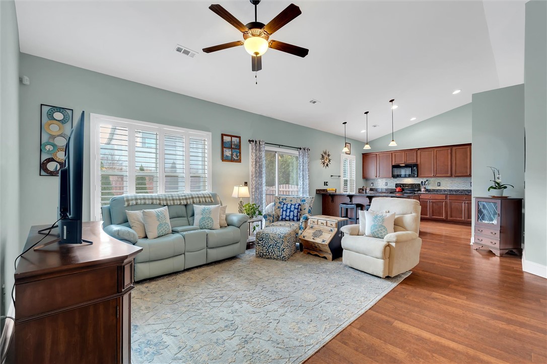 321 Sliding Rock Drive, Pendleton, South Carolina image 2