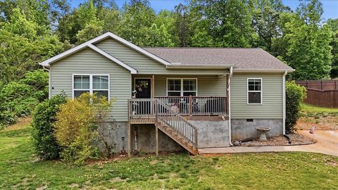 Photo of 524 Secona Road, Pickens, SC 29671 (MLS # 20301895)