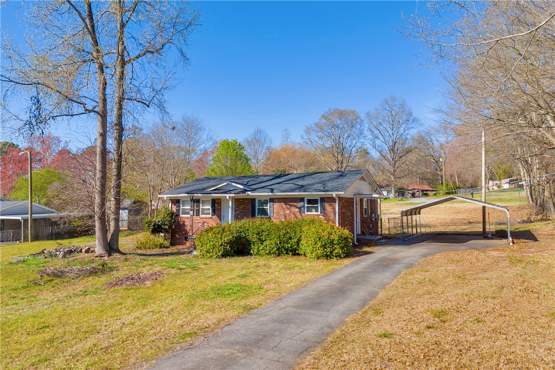 114 Meadowood Drive, Easley, South Carolina image 3