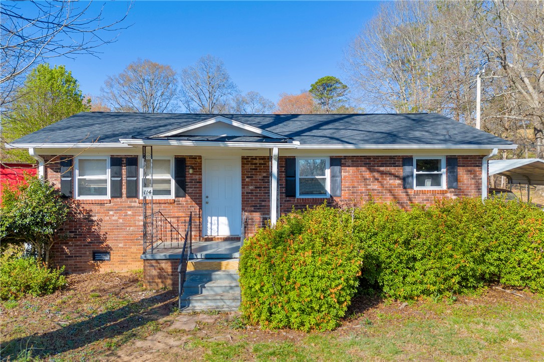 114 Meadowood Drive, Easley, South Carolina image 4