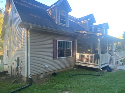 Photo of 606 Beaver Dam Road, Marietta, SC 29661 (MLS # 20306670)