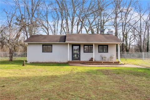 Photo of 139 Louise Drive, Pendleton, SC 29670 (MLS # 20298223)