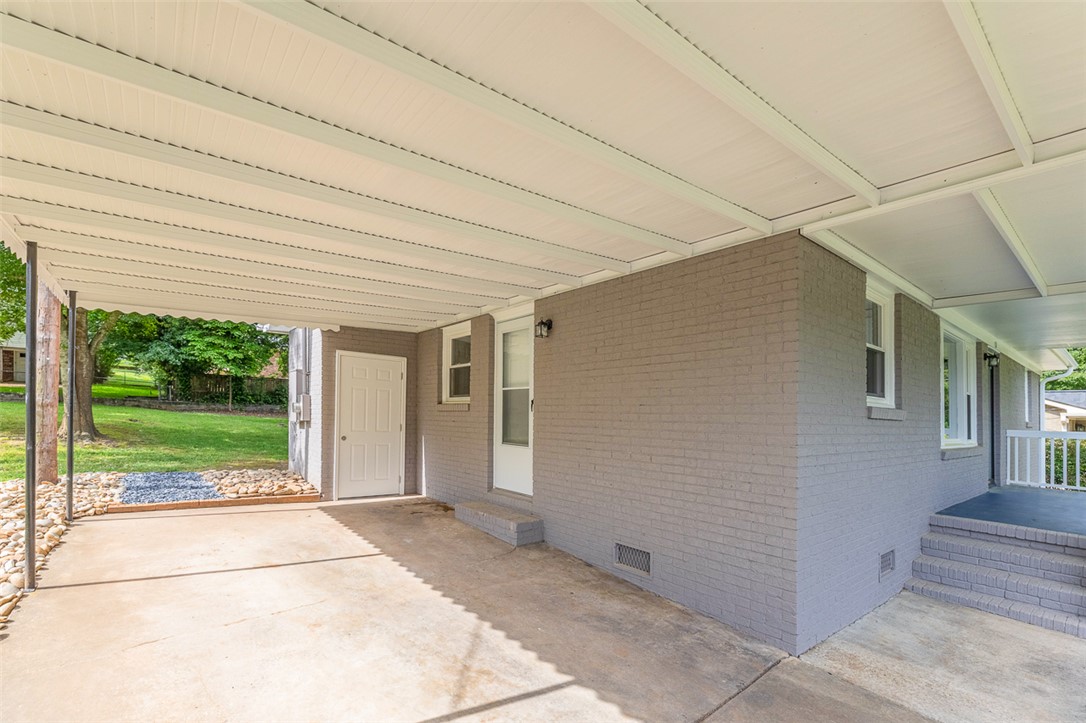 109 Edgewood Drive, Greenville, South Carolina image 4