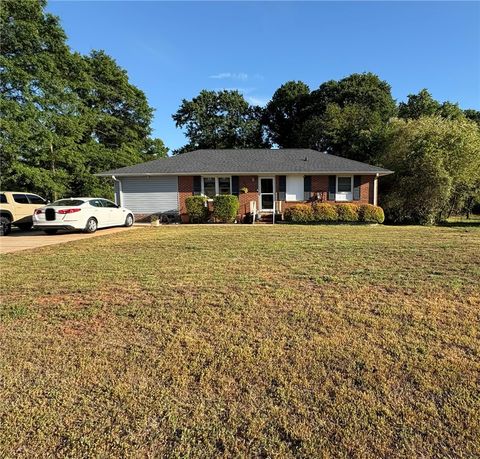 Photo of 103 Elm Avenue, Anderson, SC 29621 (MLS # 20300595)