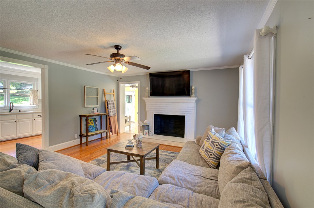 409 Hood Road, Greenville, South Carolina image 23