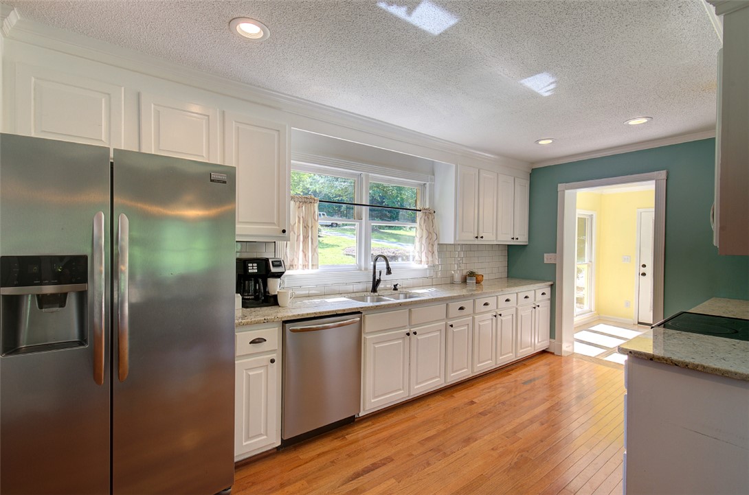 409 Hood Road, Greenville, South Carolina image 12