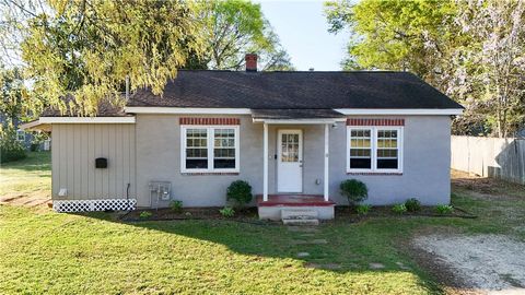 Photo of 302 Bryant Street, Central, SC 29630 (MLS # 20299214)
