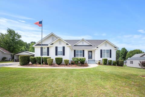 Photo of 117 Morgan Road, West Union, SC 29696 (MLS # 20304406)