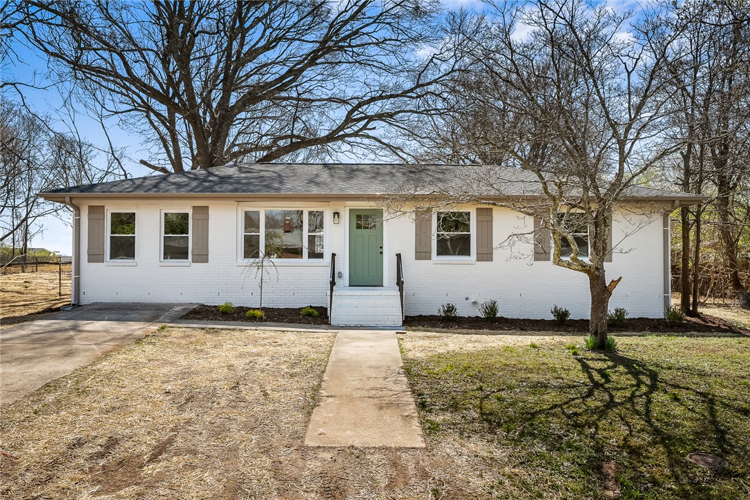 46 Echols Drive, Greenville, South Carolina image 1