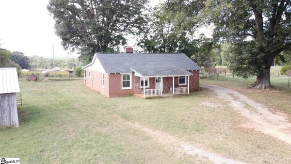 1706 W GEORGIA RD, WOODRUFF, SC 29388 - Image 07400a201bf6301dba77c66920c52d2f/3405258628