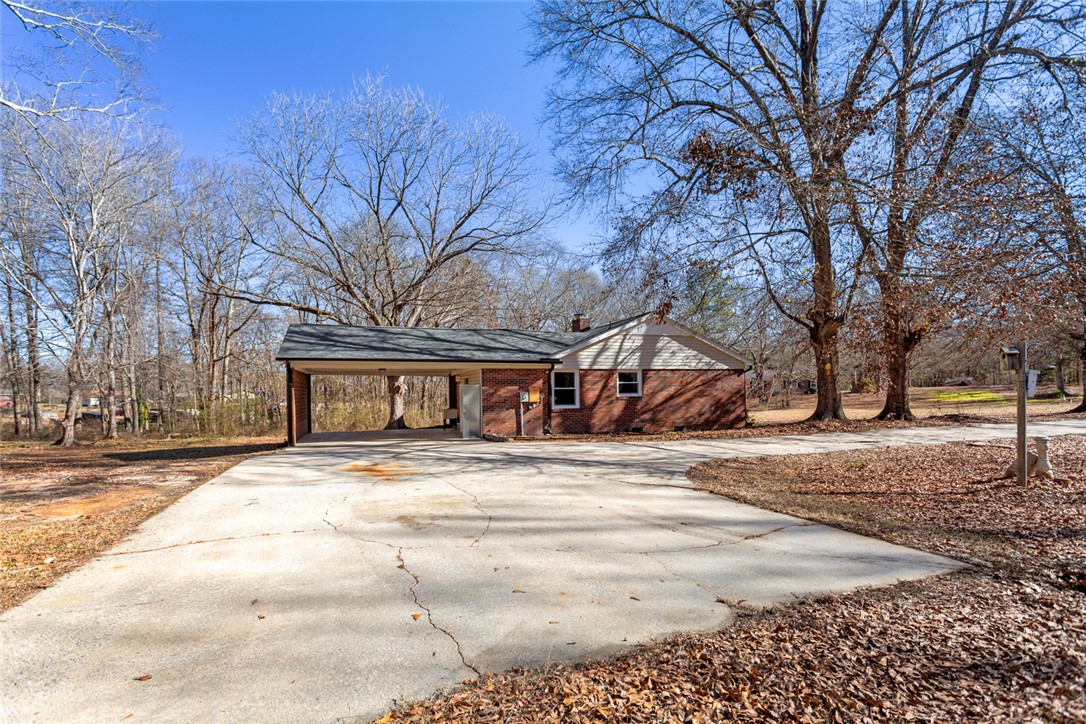 113 Jadewood Drive, Williamston, South Carolina image 4
