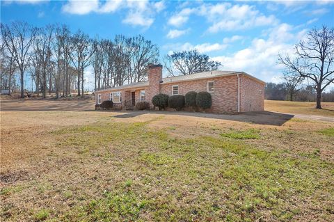 A home in Easley