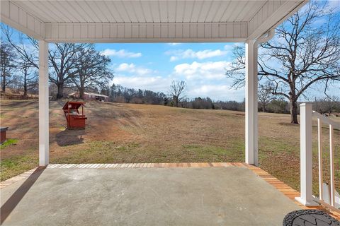 A home in Easley