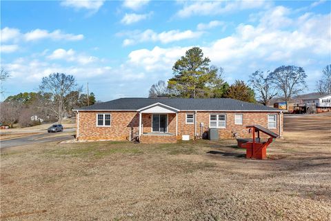 A home in Easley