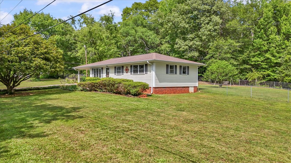 100 Colonial Court, West Union, South Carolina image 6