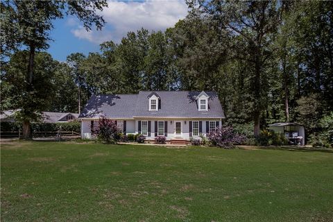 Photo of 106 Farmgate Road, Pickens, SC 29671 (MLS # 20302424)