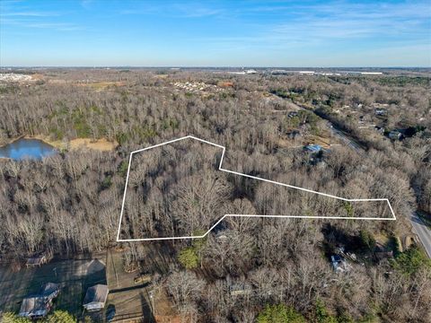 Photo of 831 Neighborhood Road, Wellford, SC 29385 (MLS # 20296303)