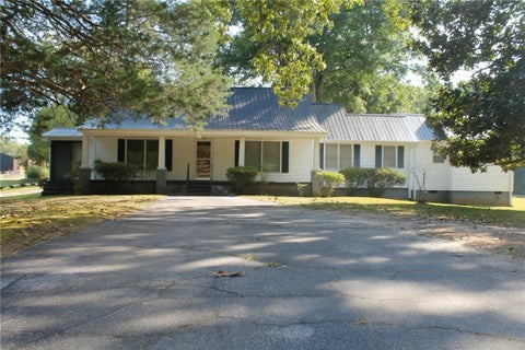 Photo of 711 W Bear Swamp Road, Walhalla, SC 29691 (MLS # 20308460)