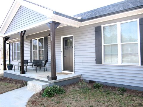 Photo of 105 Jefferson Place, Walhalla, SC 29691 (MLS # 20296322)