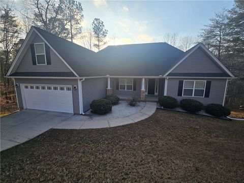 Photo of 327 Fox Fox Run Road, Walhalla, SC 29691 (MLS # 20296068)