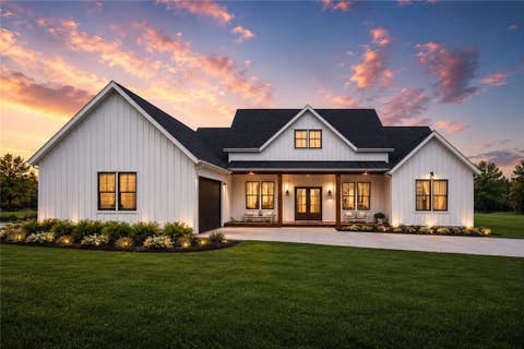 Photo of 7 Autumn Leaves Way, Marietta, SC 29661 (MLS # 20303497)