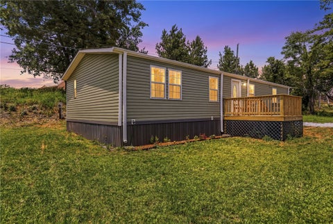 Mobile Home For Sale - 120 Crest Circle<br/> Spartanburg, SC 29302