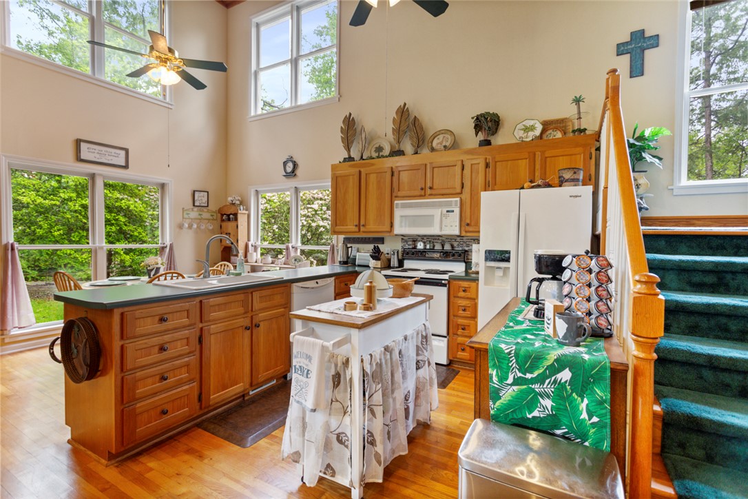 310 Fernwood Drive, Salem, South Carolina image 15