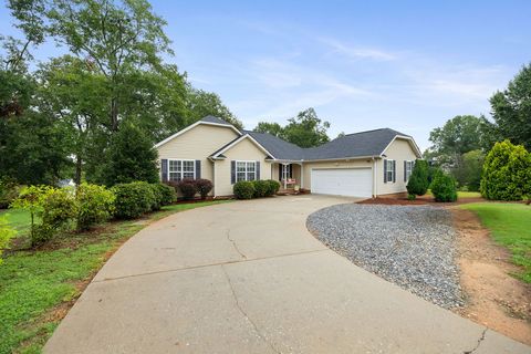 Homes For Sale - 109 Coachman Court<br/> Anderson, SC 29625